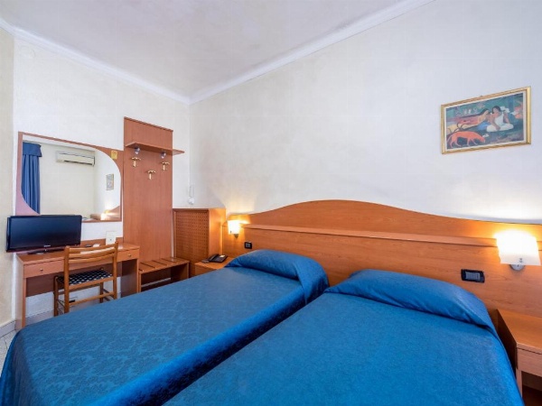 Hotel Aurora image 10